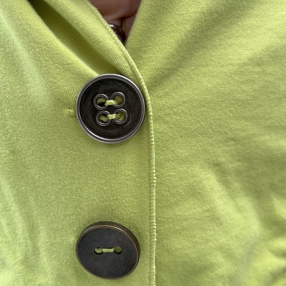 Top - Picture 3 of 8